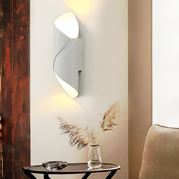 Outdoor Wall Light – Modern Weather-Resistant Lighting for Indoor & Outdoor Spaces