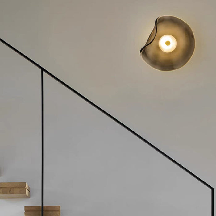 Modern Decorative Wall Lamp – Contemporary Elegance with Warm Ambient Lighting