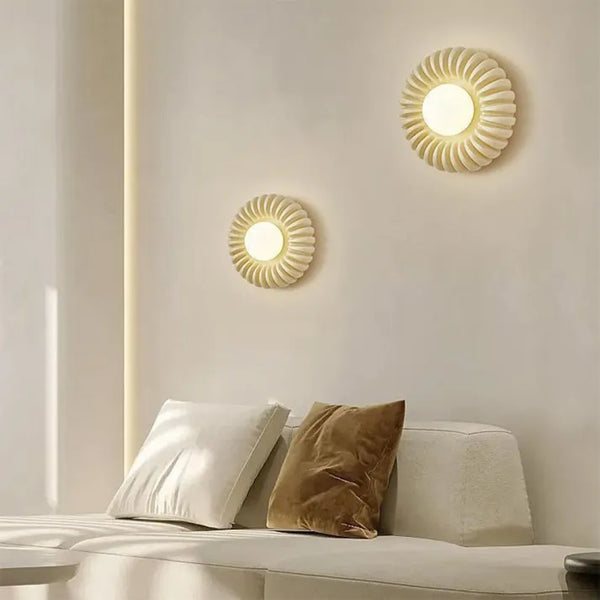 AuraForm Resin Wall Light – Contemporary Designer Sconce | Modern Ambient Bedroom Lighting