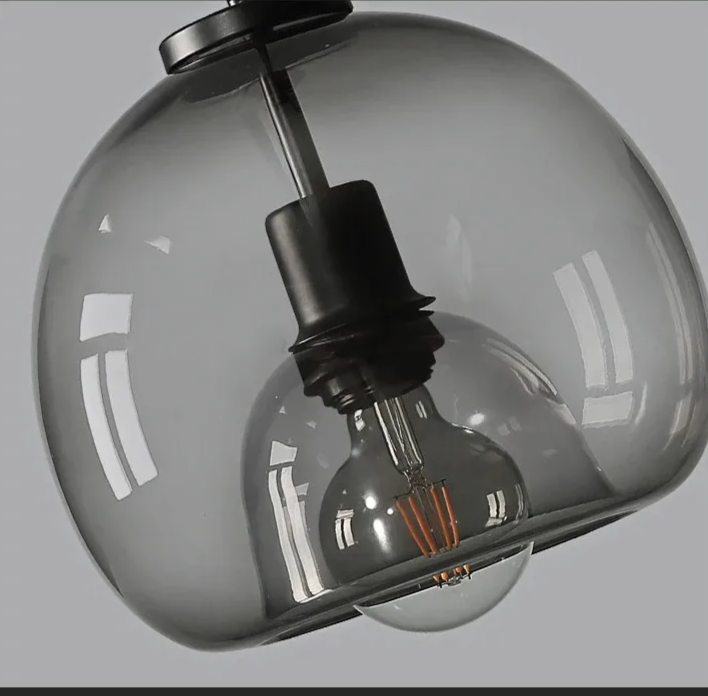 Amber Glass Pendant Light – Modern E26 Ceiling Lamp | Warm Ambient Lighting | Elegant Contemporary Interior Feature