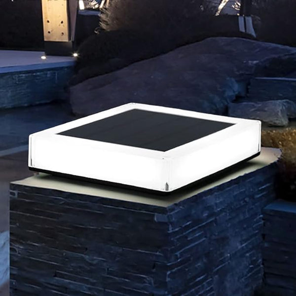 Modern Solar Outdoor Lamp – Flat Out Solar LED Light | IP65 Weather-Resistant Outdoor Lighting