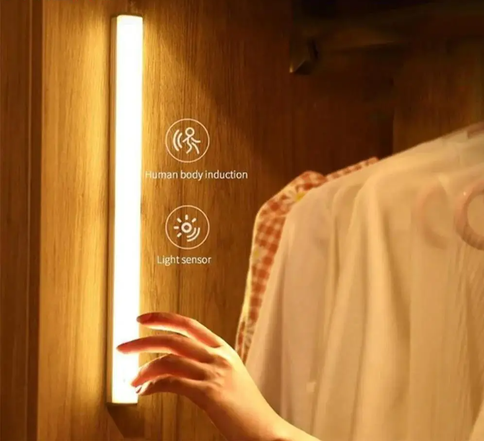 MotionGlow Sensor Light – Rechargeable LED Night Light | Magnetic Motion Lighting for Modern Living Spaces