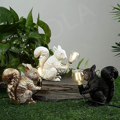 Nordic Designer Squirrel Table Lamp – Playful Scandinavian Lighting with Character