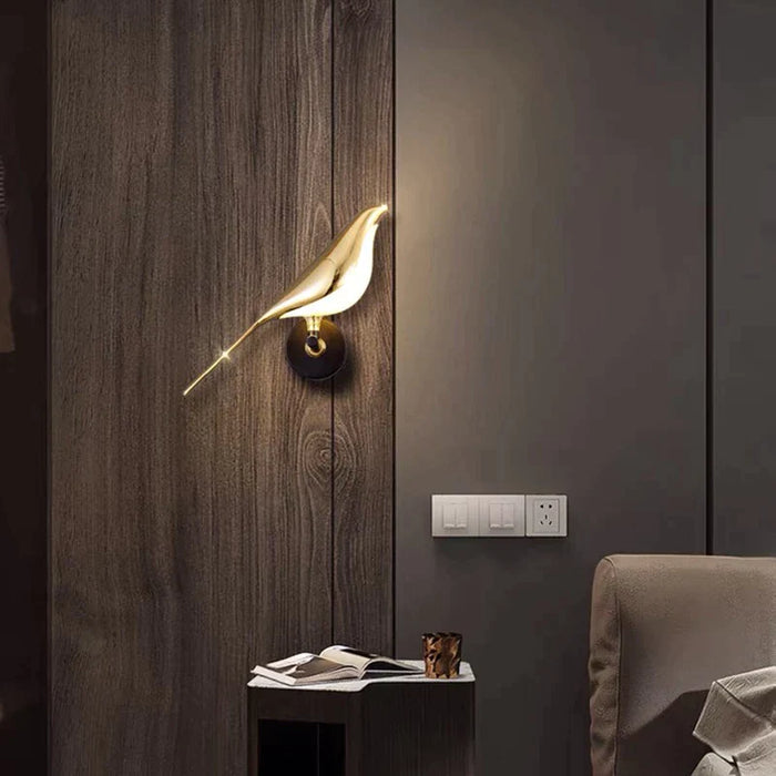 Aviora Magnetic Bird Lamp – Designer LED Accent Light | Modern Table & Wall Lighting