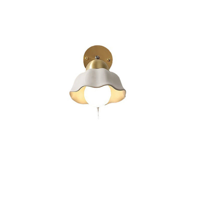 Fleur Élégance Wall Light – French Vintage Floral Sconce | Luxury Gold & White Accent Lighting