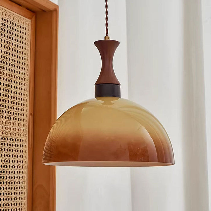 Ambermere Farmhouse Pendant Light – Retro Amber Glass Hanging Lamp | Rustic Vintage Ceiling Lighting