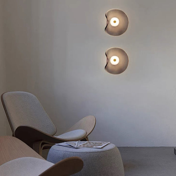Modern Decorative Wall Lamp – Contemporary Elegance with Warm Ambient Lighting