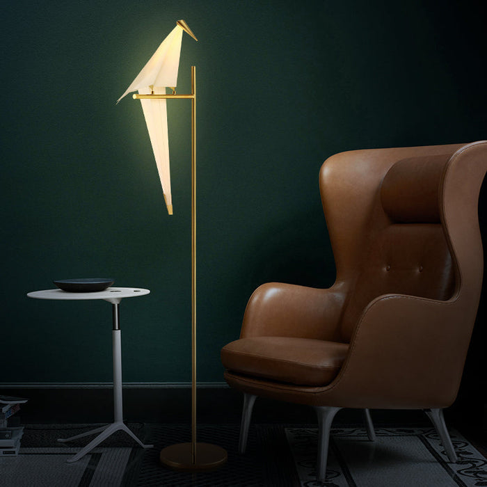 OrigamiGlow Magnetic Bird Lamp – Rechargeable LED Accent Light | Sculptural Ambient Lighting for Modern Interiors