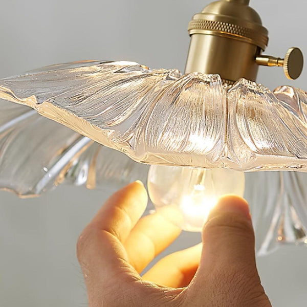Floral Glass Pendant Light – Vintage Flower Hanging Lamp | Elegant Retro Ceiling Lighting