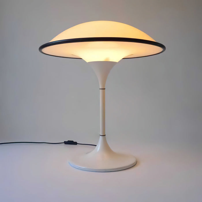 Fontana Retro Table Lamp – Vintage Character with Modern Elegance