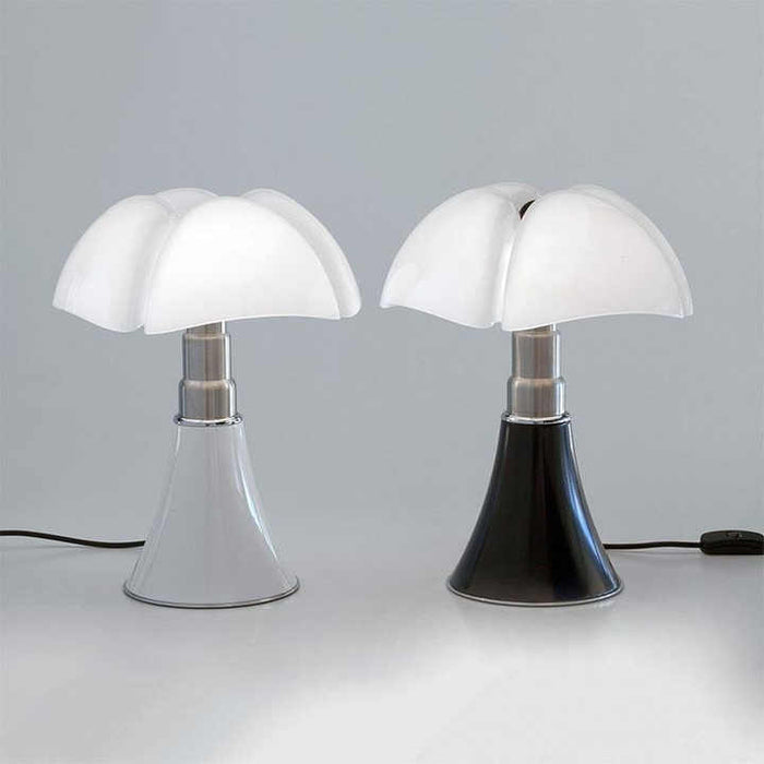 Flower Table Lamp – Adjustable Designer Lighting with Elegant Modern Style