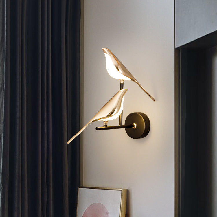 Aviora Magnetic Bird Lamp – Designer LED Accent Light | Modern Table & Wall Lighting