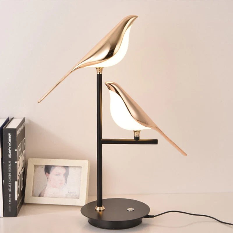 BirdLamp – Designer LED Table Lamp with Elegant Golden Bird Design
