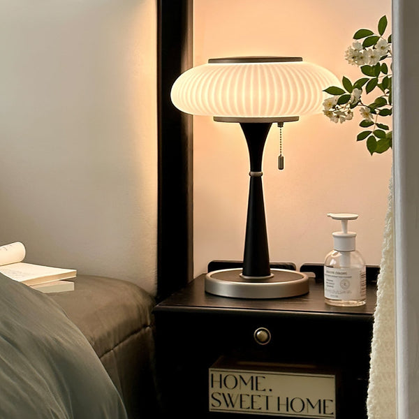 Minimalist Matsutake Table Lamp – Nature-Inspired Design with Organic Elegance