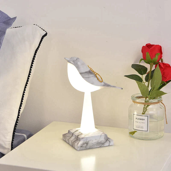 Ekster Bird Table Lamp – Nature-Inspired Design with Charming Illumination