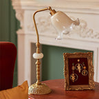 RoseLamp Brass Flower Table Lamp – Vintage Elegance with Floral Inspiration