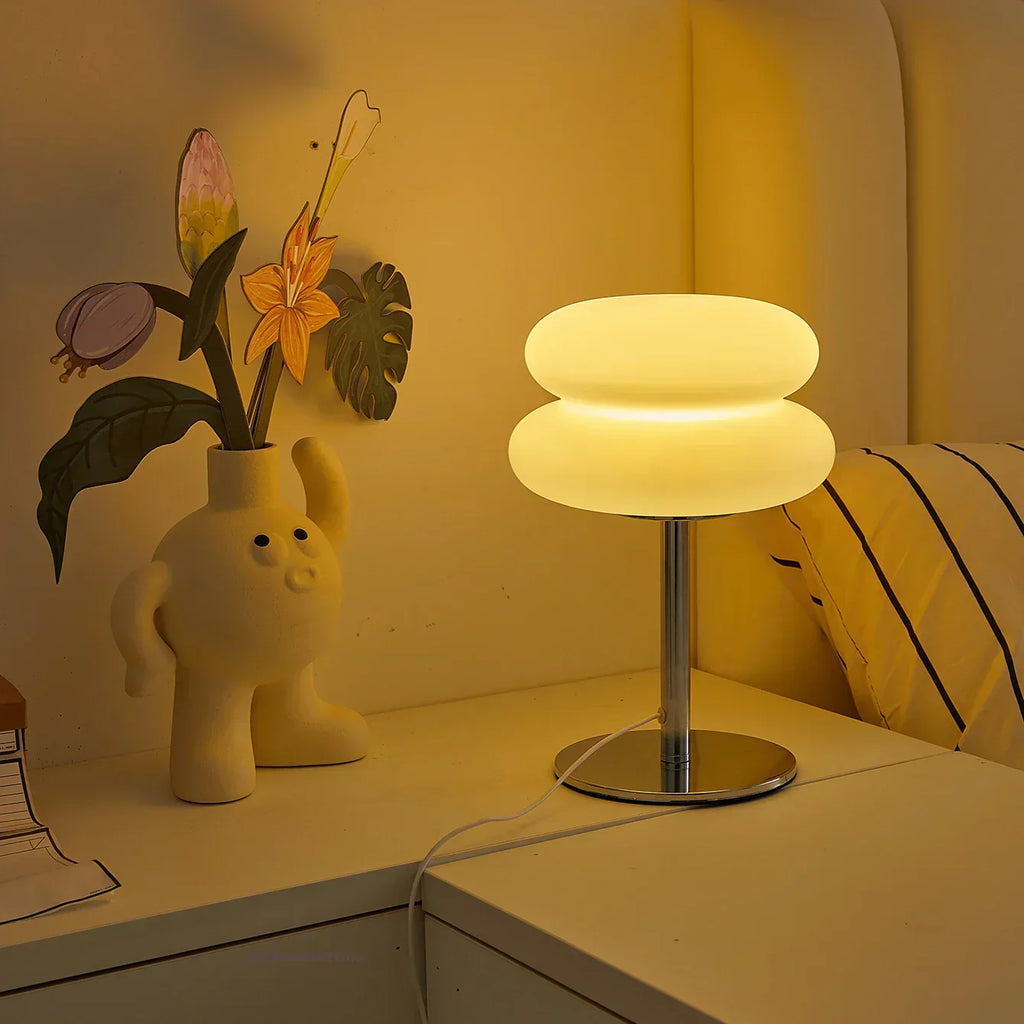 LumiMush Bauhaus Table Lamp – Retro Mushroom Lamp with 9-Level Dimming