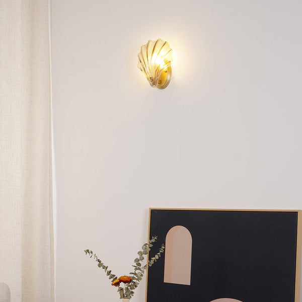 PearlShell Wall Light – Coastal Glass & Brass Sconce | Luxury Nautical Accent Lighting