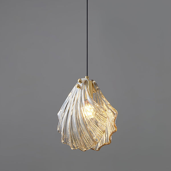 Shell Glass Pendant Light – Coastal Brass Hanging Lamp | Elegant Ambient Interior Lighting
