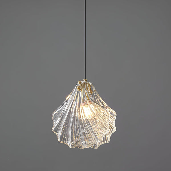 Shell Glass Pendant Light – Coastal Brass Hanging Lamp | Elegant Ambient Interior Lighting