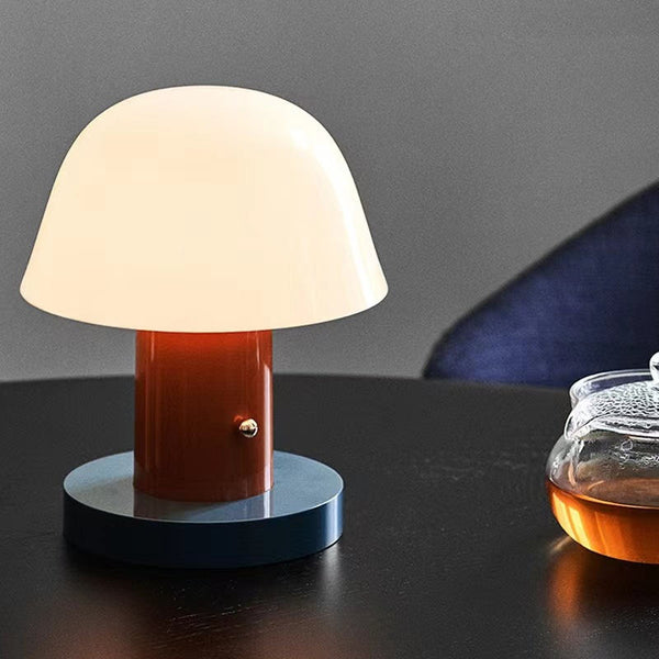Mushroom Table Lamp – Nature-Inspired Design with Cozy Ambient Lighting