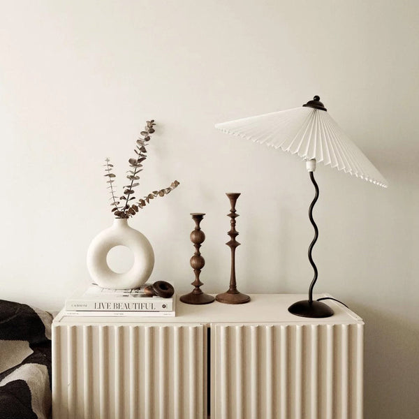 Forma Wave Table Lamp – Sculptural Designer Lighting | Contemporary Statement Piece