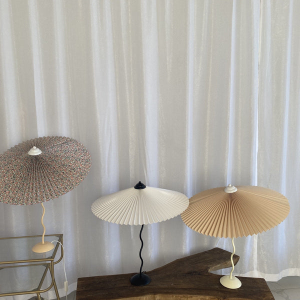 Forma Wave Table Lamp – Sculptural Designer Lighting | Contemporary Statement Piece