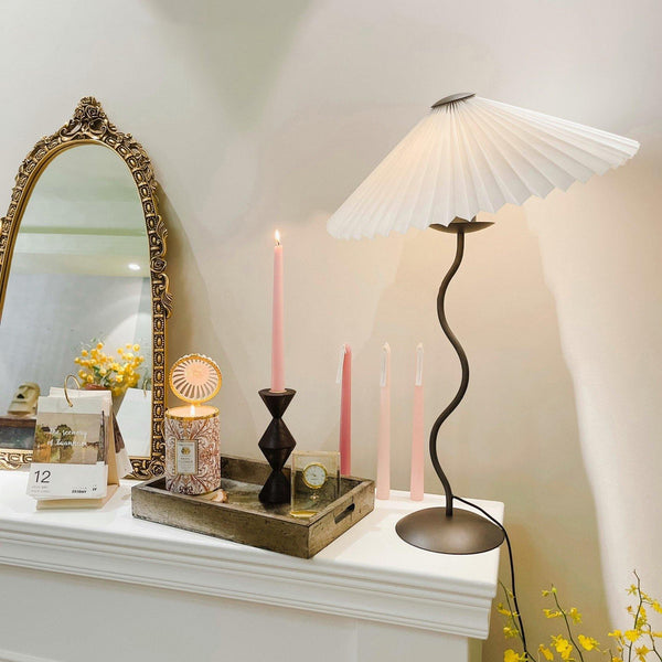 Forma Wave Table Lamp – Sculptural Designer Lighting | Contemporary Statement Piece
