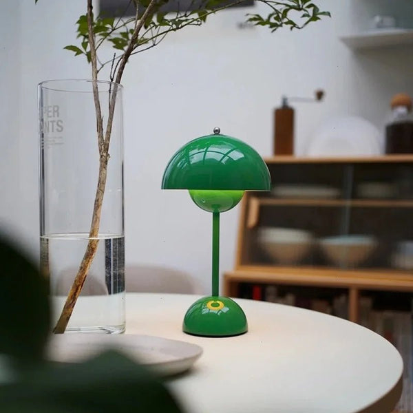 Lunarglo Table Lamp – Wireless Designer Lamp with Timeless Mid-Century Style