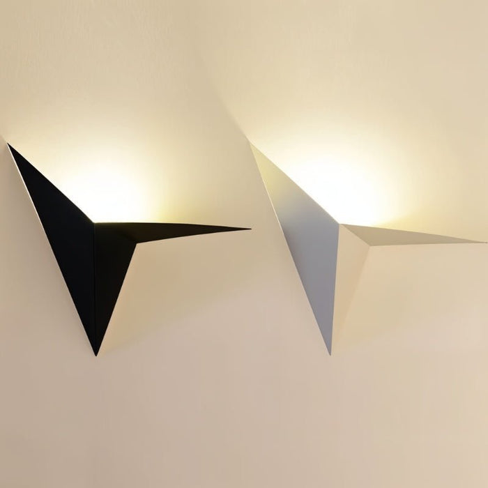 Ezio Linear Wall Light – Modern LED Wall Lamp | Minimalist Architectural Lighting | Contemporary Interior Design