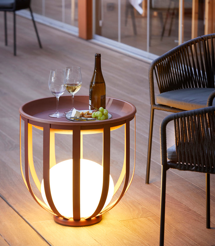 Luxurious Garden Lamp with Flower Box – Outdoor LED Planter Lamp | IP65 Decorative Garden Lighting