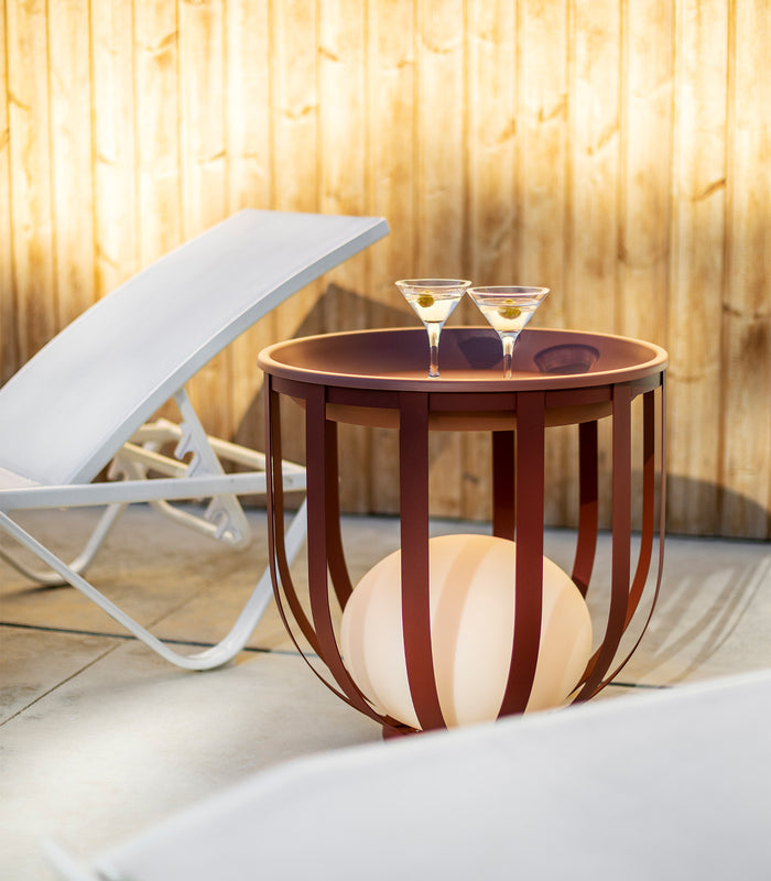 Luxurious Garden Lamp with Flower Box – Outdoor LED Planter Lamp | IP65 Decorative Garden Lighting