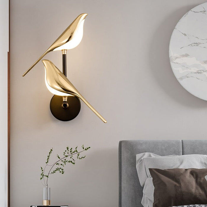Aviora Magnetic Bird Lamp – Designer LED Accent Light | Modern Table & Wall Lighting