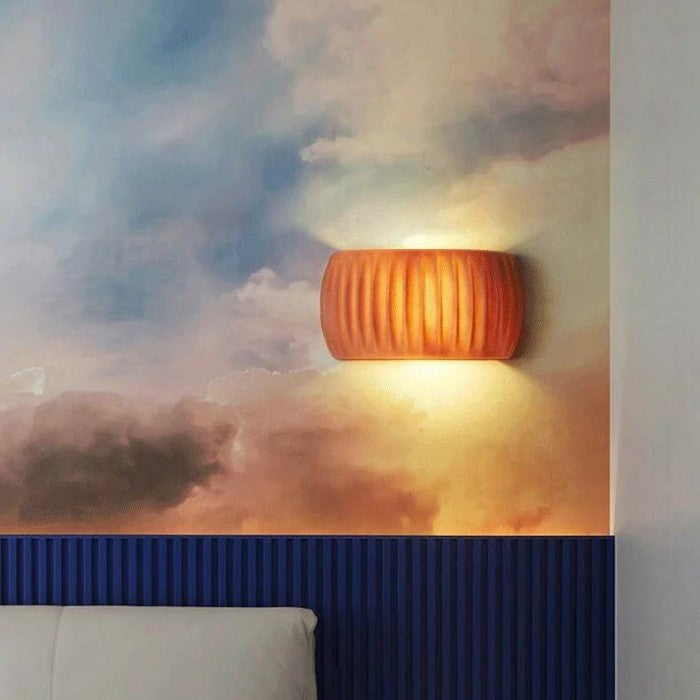 Nordic Ripple Wall Light – Sculptural Resin Sconce | Contemporary Scandinavian Accent Lighting