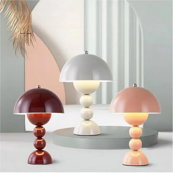 Nordic Flower Bud Table Lamp – Playful Design Meets Everyday Functionality