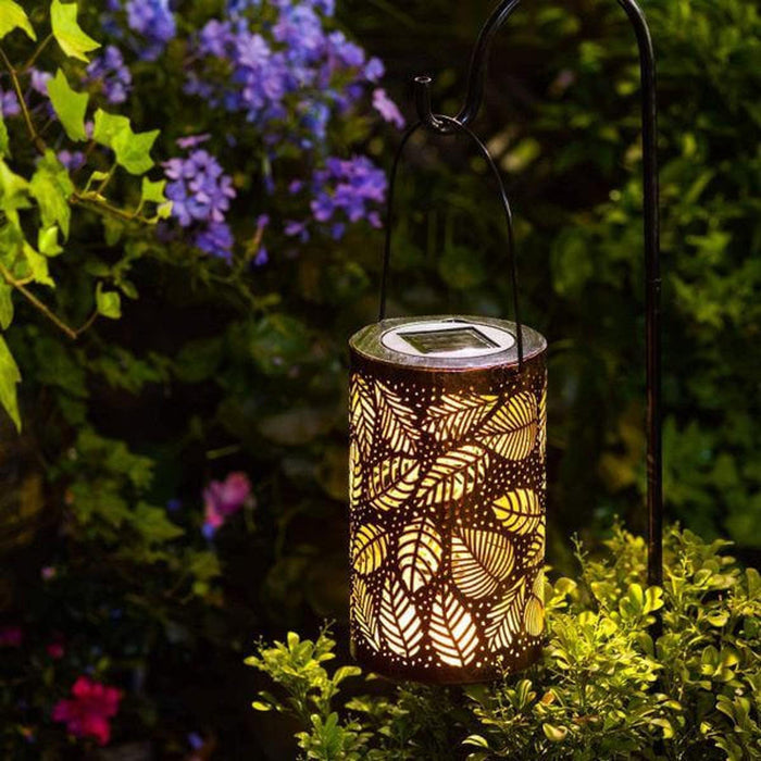 Luminous Leaf Lantern – Decorative Outdoor Lantern with Tropical Leaf Design