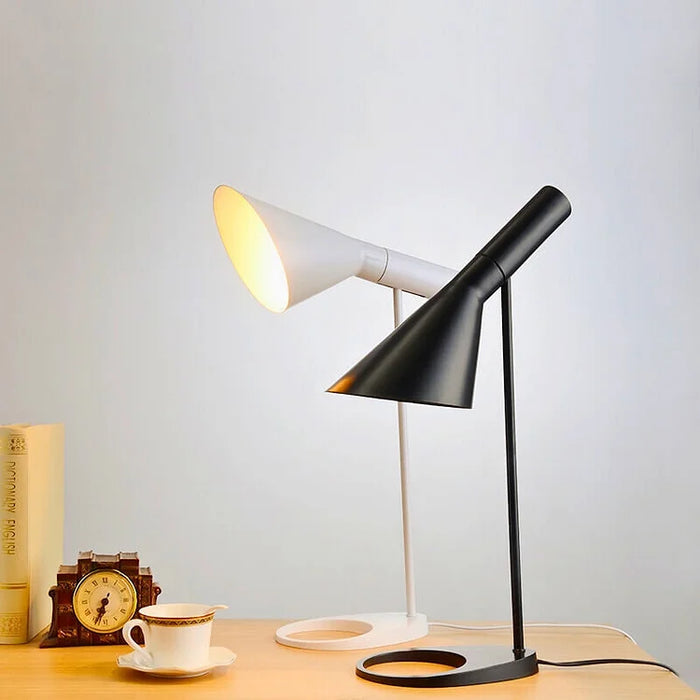 Modern Minimalist LED Table Lamp – Sculptural Design Meets Functional Lighting